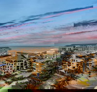 Glenelg Skyline Beachfront Penthouse Adelaide - Darwin Holiday