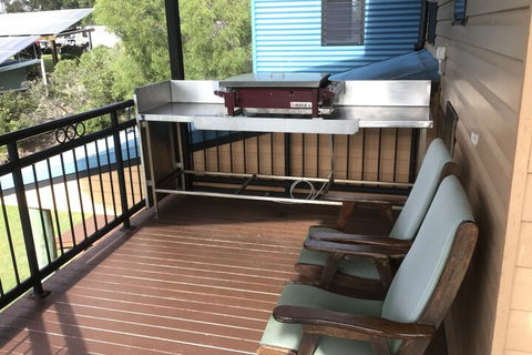 DRIFTWOOD - Darwin Holiday 2