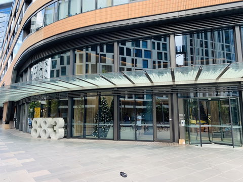 Melbourne CBD Victoria Harbour Short Stay Service Apartments - Darwin Holiday 5