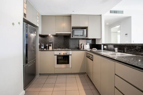 Russell St. Hotel Apartment - Darwin Holiday 5