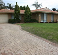Canal Time Holiday Home - Darwin Holiday