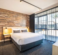 Nightcap at Westside Hotel - Darwin Holiday
