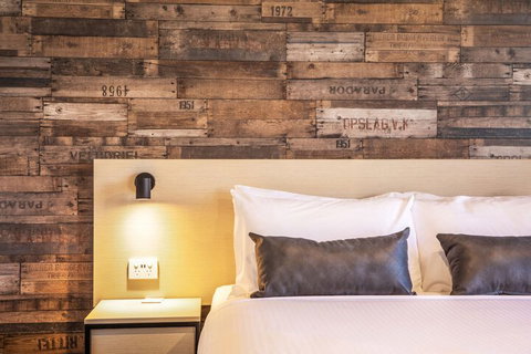 Nightcap At Westside Hotel - Darwin Holiday 4