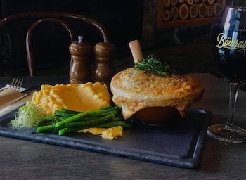 The Bowral Hotel - Darwin Holiday 3