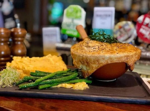 The Bowral Hotel - Darwin Holiday 5