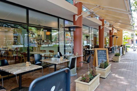 Ample Space In This 1 Bed Apt Also With Pool / Gym - Darwin Holiday 2