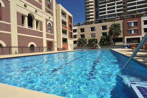 Ample Space In This 1 Bed Apt Also With Pool / Gym - Darwin Holiday 4
