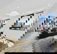 Brand New Prestige Apartment Living - Darwin Holiday