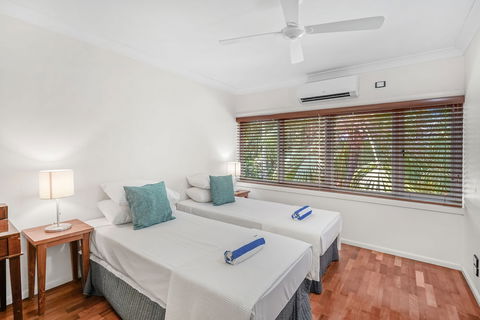 Poolside Apt In Alamanda Beachfront Resort 55 - Darwin Holiday 2