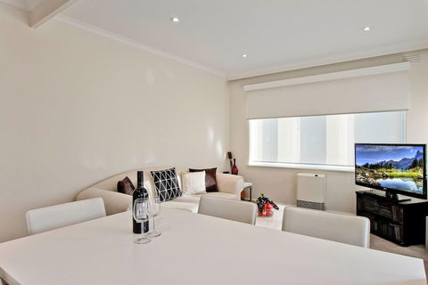 Elwood Seaside 2 Bed Retreat - Darwin Holiday 5