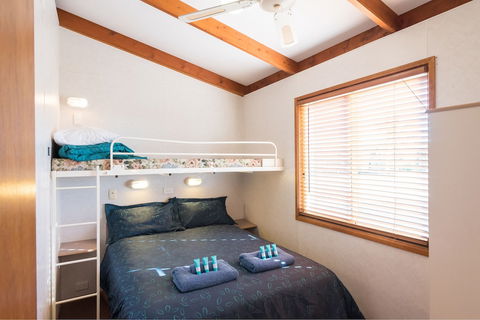 Edithburgh Caravan Park - Darwin Holiday 2