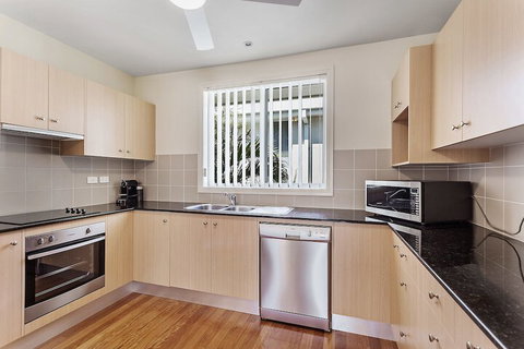 Danalene Parade, 1-25 - Darwin Holiday 2