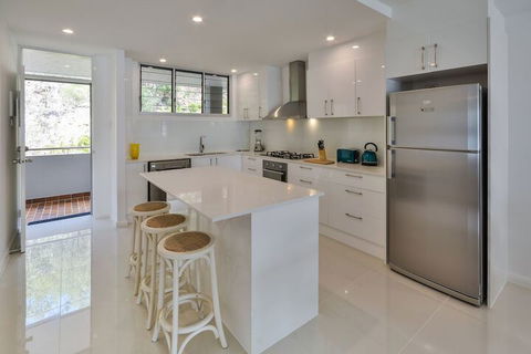 Beachfront Frangipani Apartments - Darwin Holiday 4
