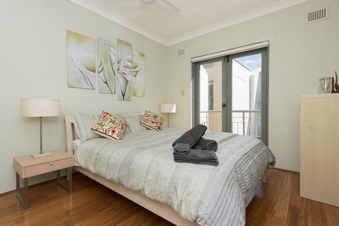 Sydney Inner City Sanctuary - Darwin Holiday 1