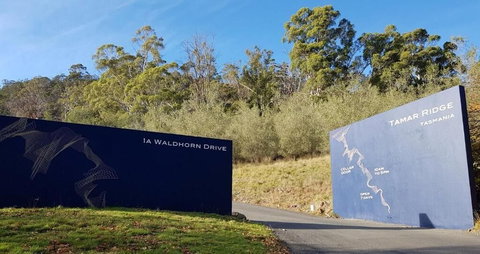 River Vineyard Retreat - Darwin Holiday 0