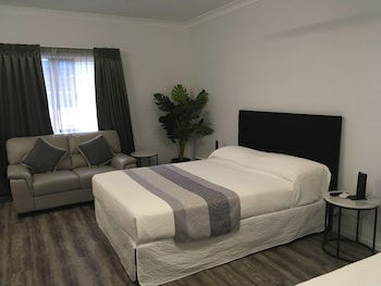 Escape On Lake - Darwin Holiday 2