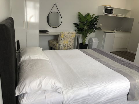 Escape On Lake - Darwin Holiday 4