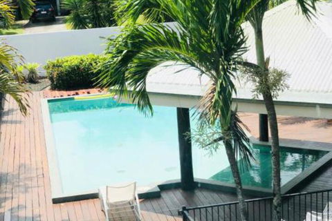 Crazy About Cairns Resort Living 6 Bedrooms - Darwin Holiday 0