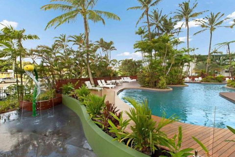 Cairns Luxury Waterfront Apartment - Darwin Holiday 3