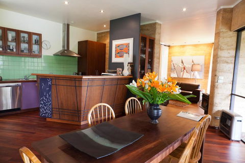 Anagama House & Studio - Darwin Holiday 1