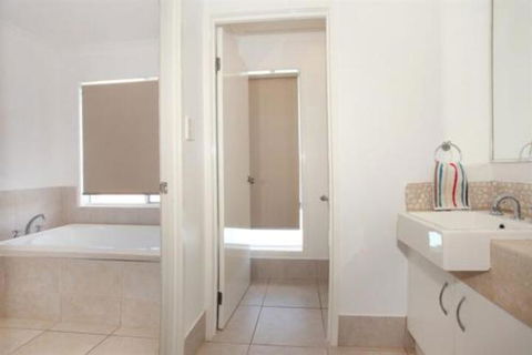 3 Bauhinia Crescent Marcoola PET FRIENDLY LINEN SUPPLIED 500 BOND - Darwin Holiday 6