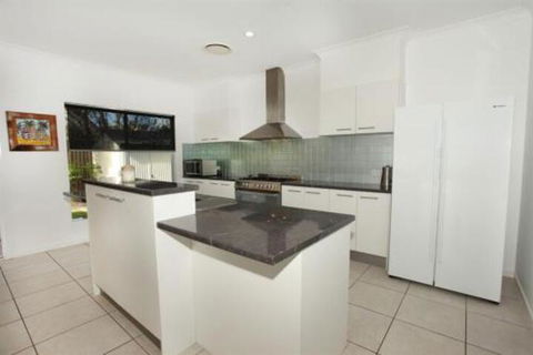3 Bauhinia Crescent Marcoola PET FRIENDLY LINEN SUPPLIED 500 BOND - Darwin Holiday 5