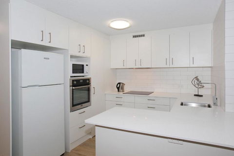 Unit 4 Coolum Cove Coolum Beach - Darwin Holiday 3