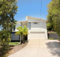 224 Centenary Heights Road Coolum Beach 500 Dollar Bond Linen Included - Darwin Holiday