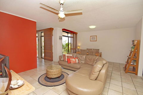 Unit 4 Cooltoro Court Coolum Beach - Darwin Holiday 5