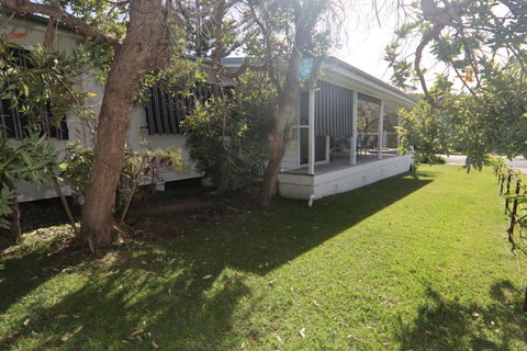 Popes Beach House Getaway - Darwin Holiday 1