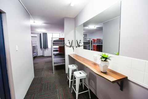 Mad Monkey Backpackers Waterfront - Darwin Holiday 3