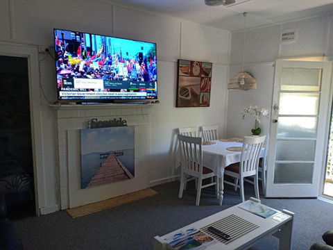 The Boathouse A 3 Bedroom House - Darwin Holiday 1