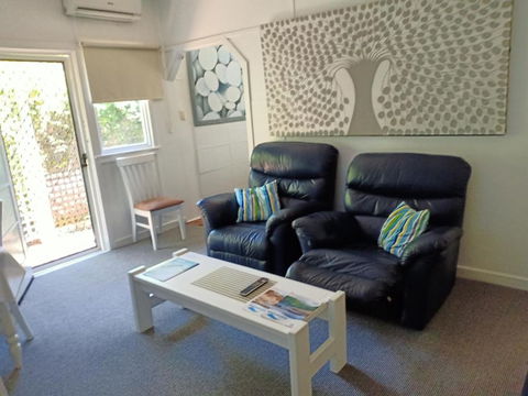 The Boathouse A 3 Bedroom House - Darwin Holiday 4