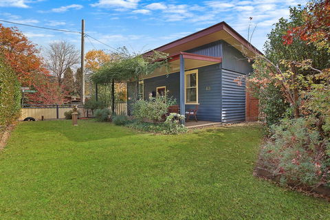 Blue Wren Cottage 3 Bedroom 2 Bath - Darwin Holiday 0