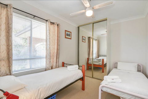 Surf Side Palms 12 - Darwin Holiday 6