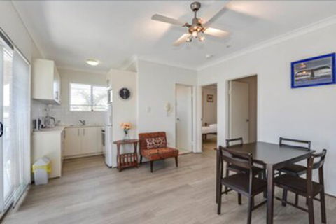 Surf Side Palms 12 - Darwin Holiday 0