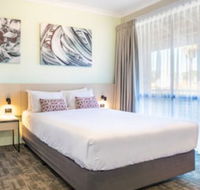 Nightcap at Wanneroo Tavern - Darwin Holiday