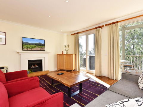 Villa 3br Chambourcin Resort Condo Located Within Cypress Lakes Resort (nothing Is More Central) - Darwin Holiday 1