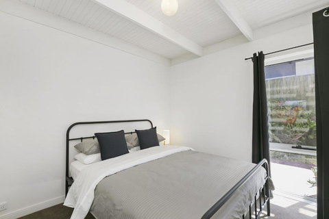 Mysa Anglesea Sleeps 7 WiFi Netflix Cafes Shops - Darwin Holiday 2