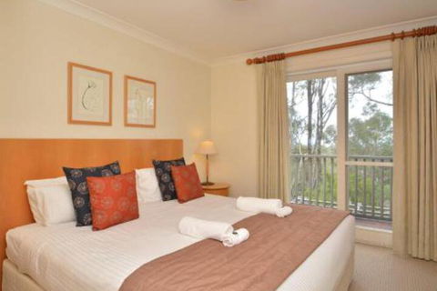Villa Executive 2br Rose Resort Condo Located Within Cypress Lakes Resort (nothing Is More Central) - Darwin Holiday 6