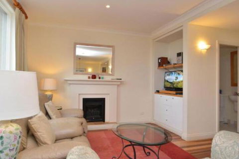 Villa Executive 2br Rose Resort Condo Located Within Cypress Lakes Resort (nothing Is More Central) - Darwin Holiday 7