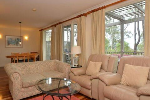 Villa Executive 2br Rose Resort Condo Located Within Cypress Lakes Resort (nothing Is More Central) - Darwin Holiday 3