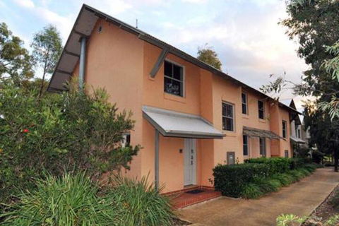 Villa Executive 2br Valley Views Resort Condo Located Within Cypress Lakes Resort (nothing Is More Central) - Darwin Holiday 5