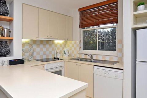 Villa Executive 2br Valley Views Resort Condo Located Within Cypress Lakes Resort (nothing Is More Central) - Darwin Holiday 6