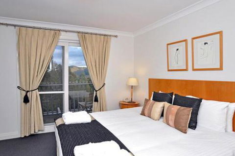 Villa Executive 2br Valley Views Resort Condo Located Within Cypress Lakes Resort (nothing Is More Central) - Darwin Holiday 3
