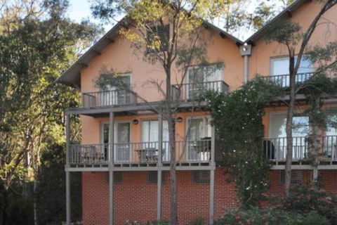 Villa Beaujolais Located Within Cypress Lakes - Darwin Holiday 2