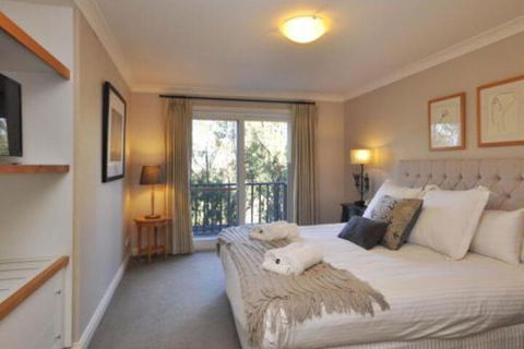 Villa Beaujolais Located Within Cypress Lakes - Darwin Holiday 7