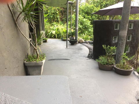 Earthship Daintree - Darwin Holiday 2