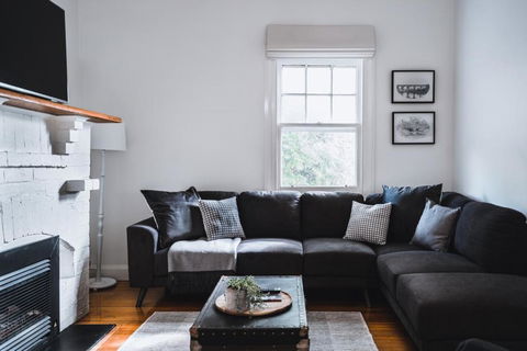 Station Masters House - Darwin Holiday 3