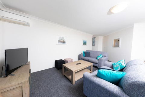 Beachpoint Unit 303 28 North Street - Darwin Holiday 5